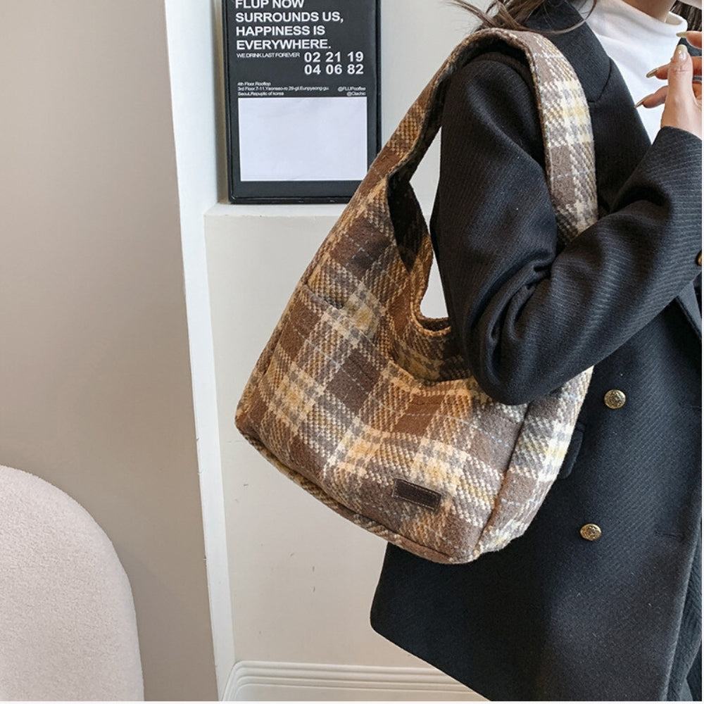 Kallista | Hobo Bag