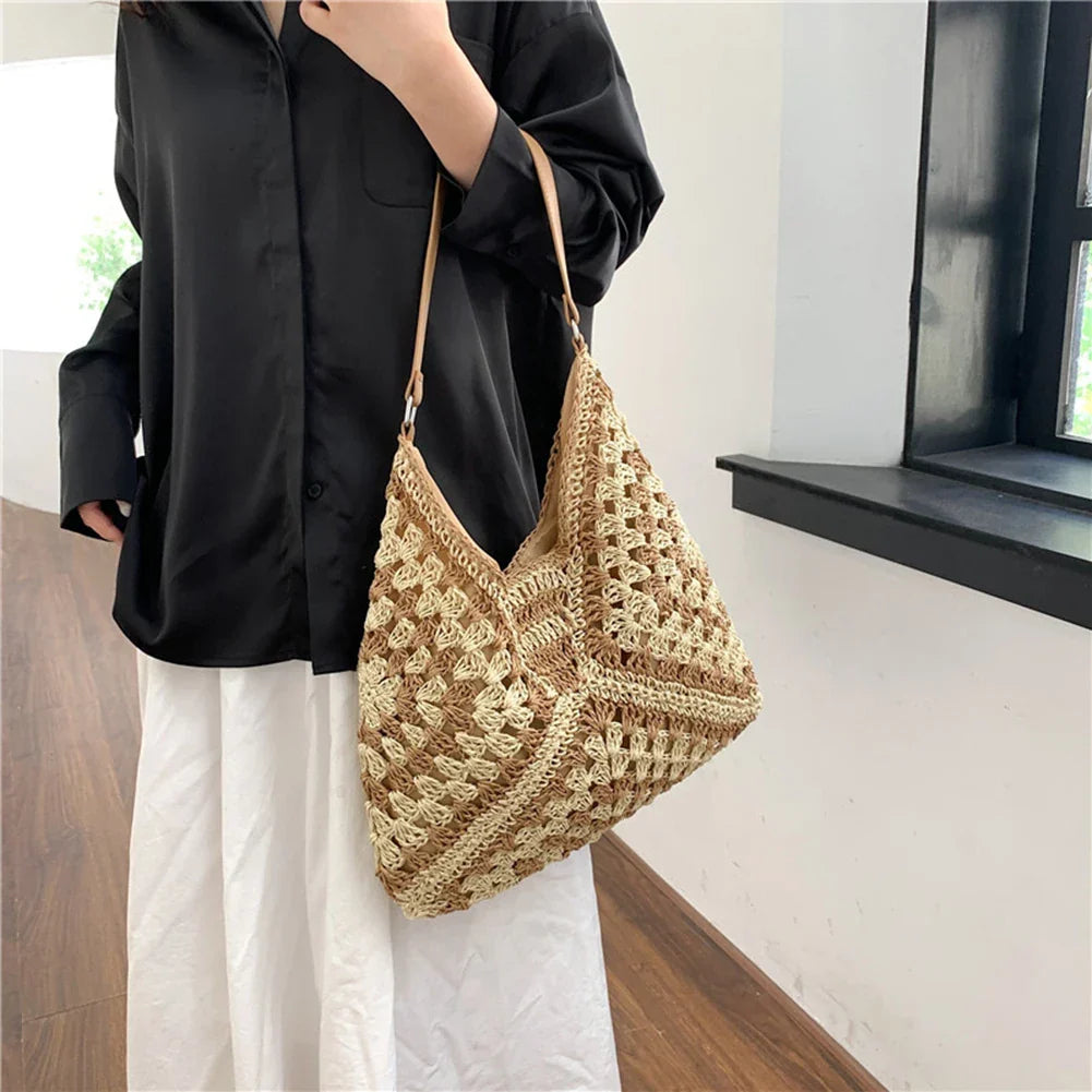 Junia | Tote Bag