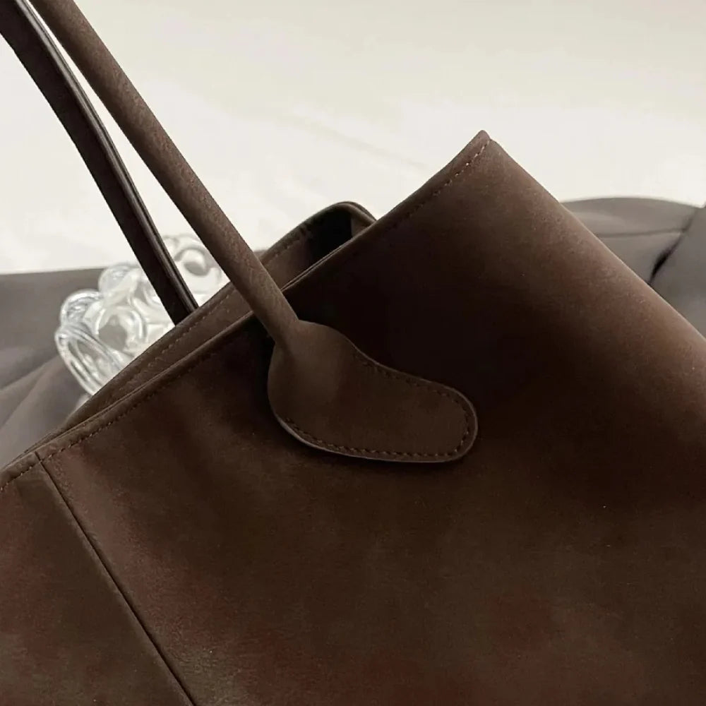 Gwen | Tote Bag