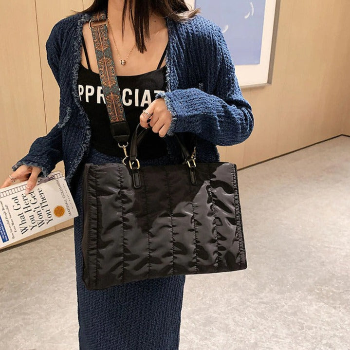 Elara | Tote Bag
